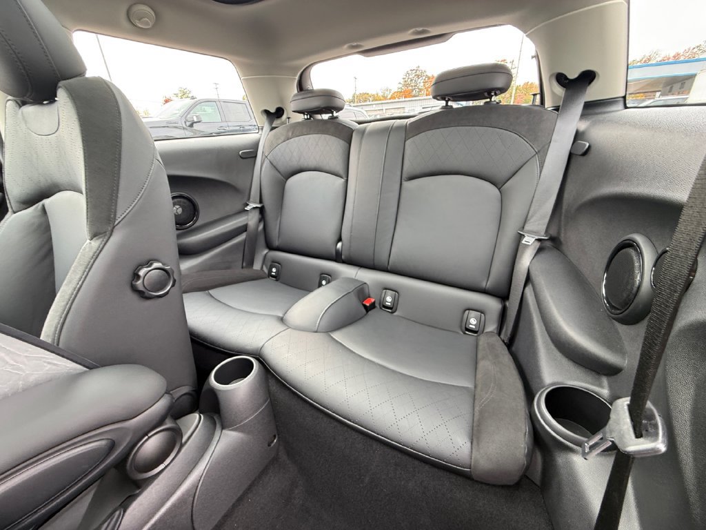 Used 2023 MINI Cooper S FWD image 25