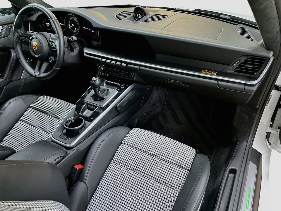 Certified 2023 Porsche 911 Sport Classic RWD image 29