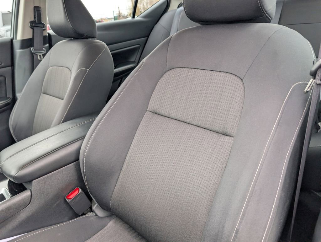 Used 2024 Nissan Altima 2.5 SV image 19