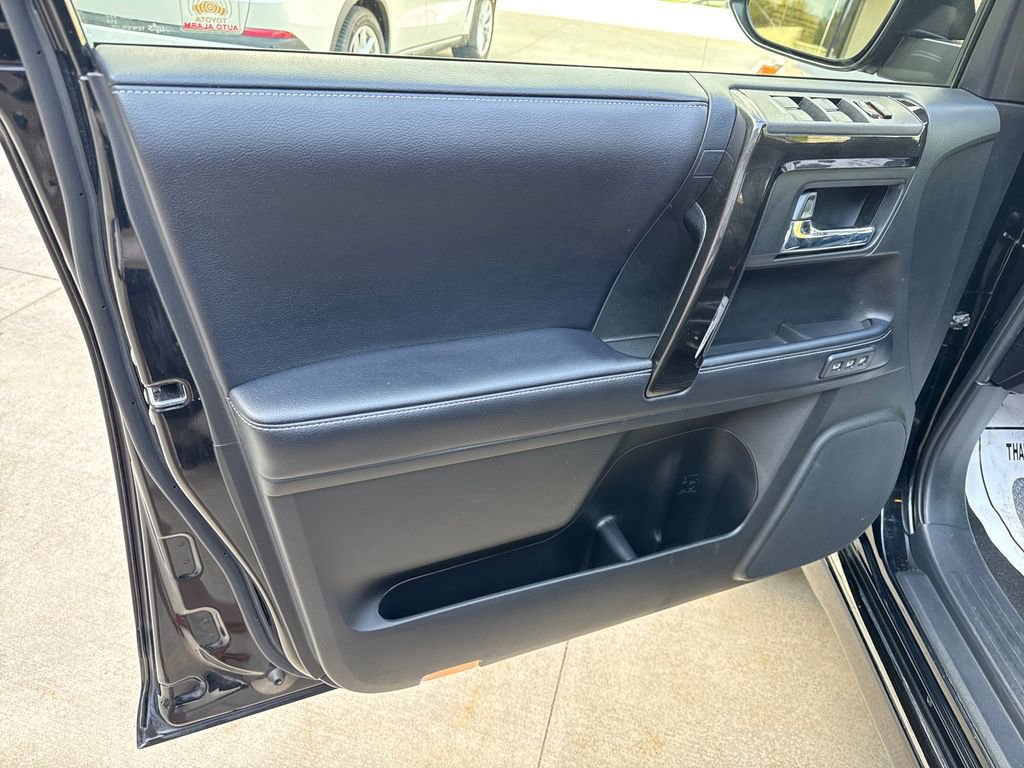 Used 2020 Toyota 4Runner Nightshade image 10