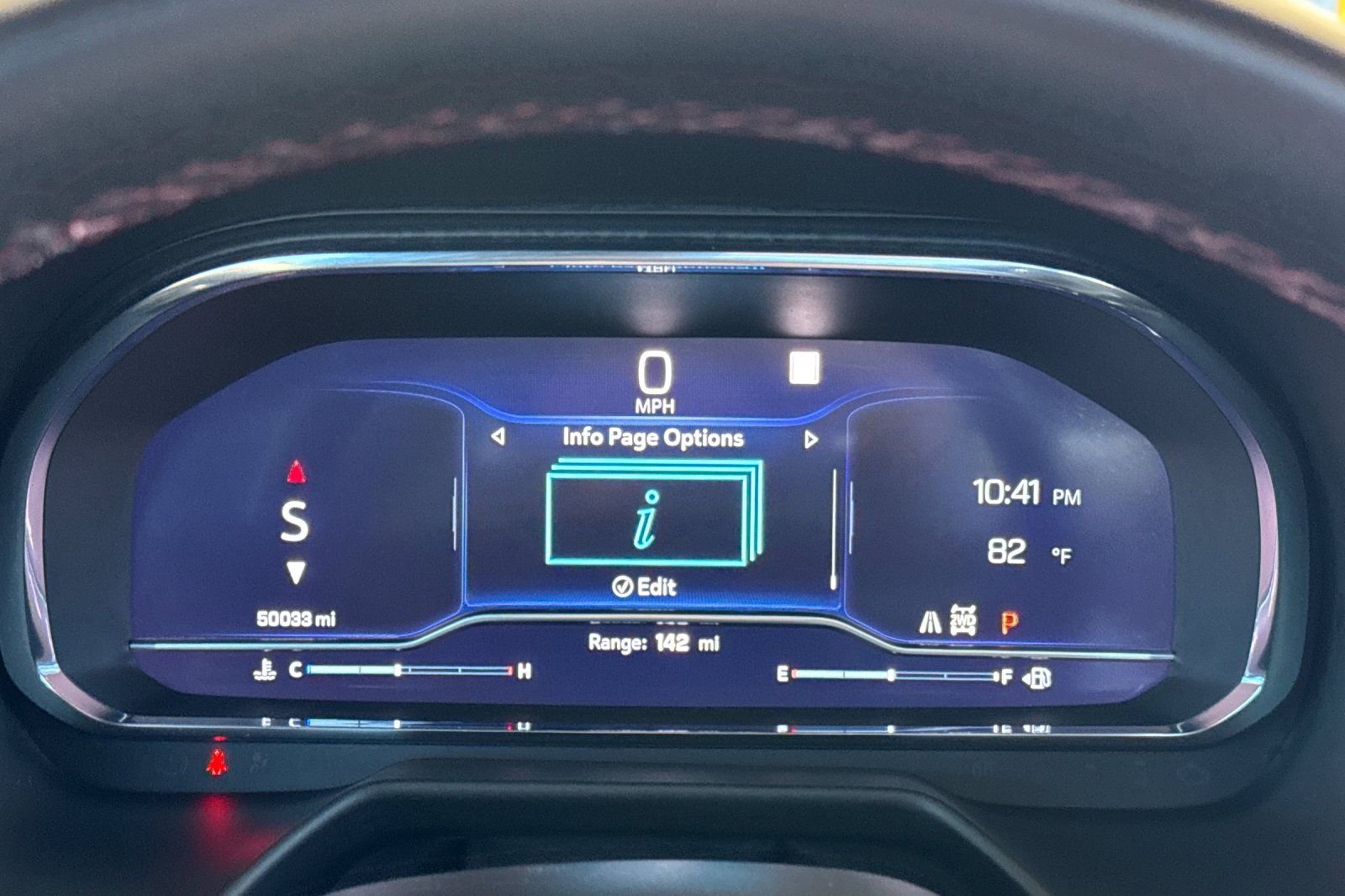 Used 2022 Chevrolet Tahoe RST w/ Sport Performance Package AWD/4WD image 24