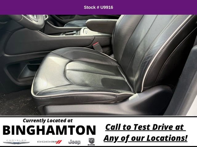 Used 2023 Chrysler Pacifica Limited w/ S Appearance Package image 10