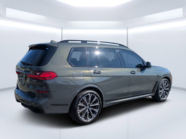 Used 2021 BMW X7 M50i image 3