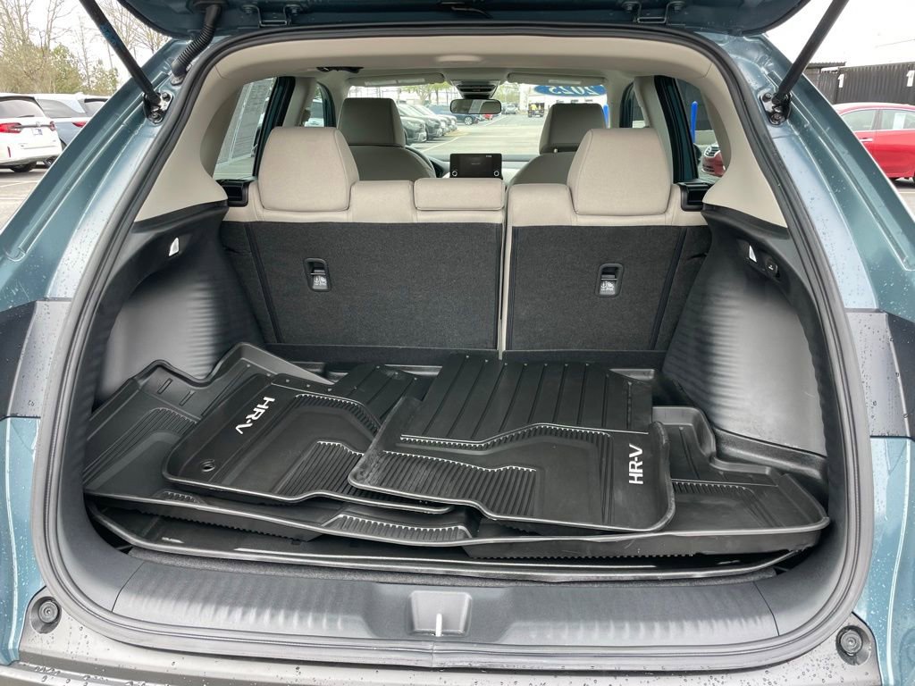 Certified 2025 Honda HR-V LX image 41