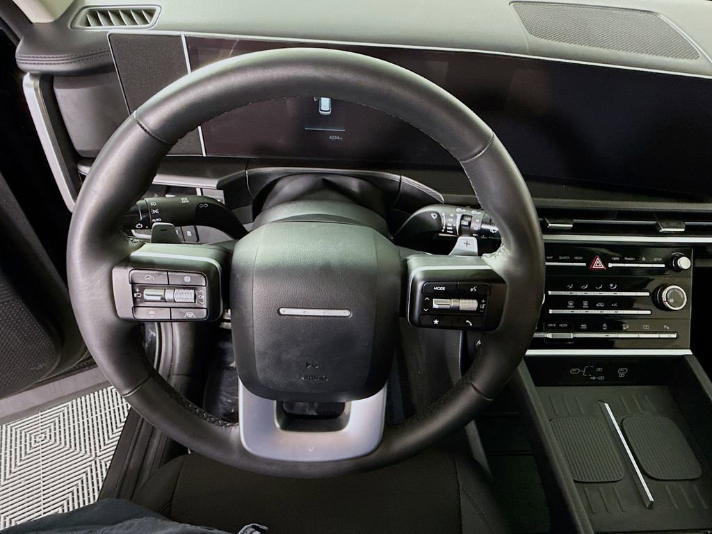 Used 2025 Hyundai Santa Fe SE image 20