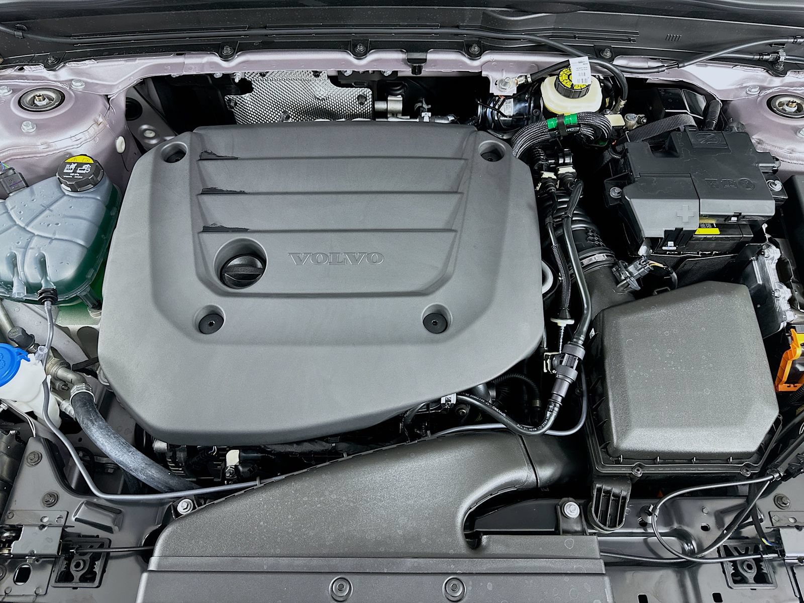 New 2026 Volvo XC40 B5 Core w/ Protection Package Premier AWD/4WD image 13