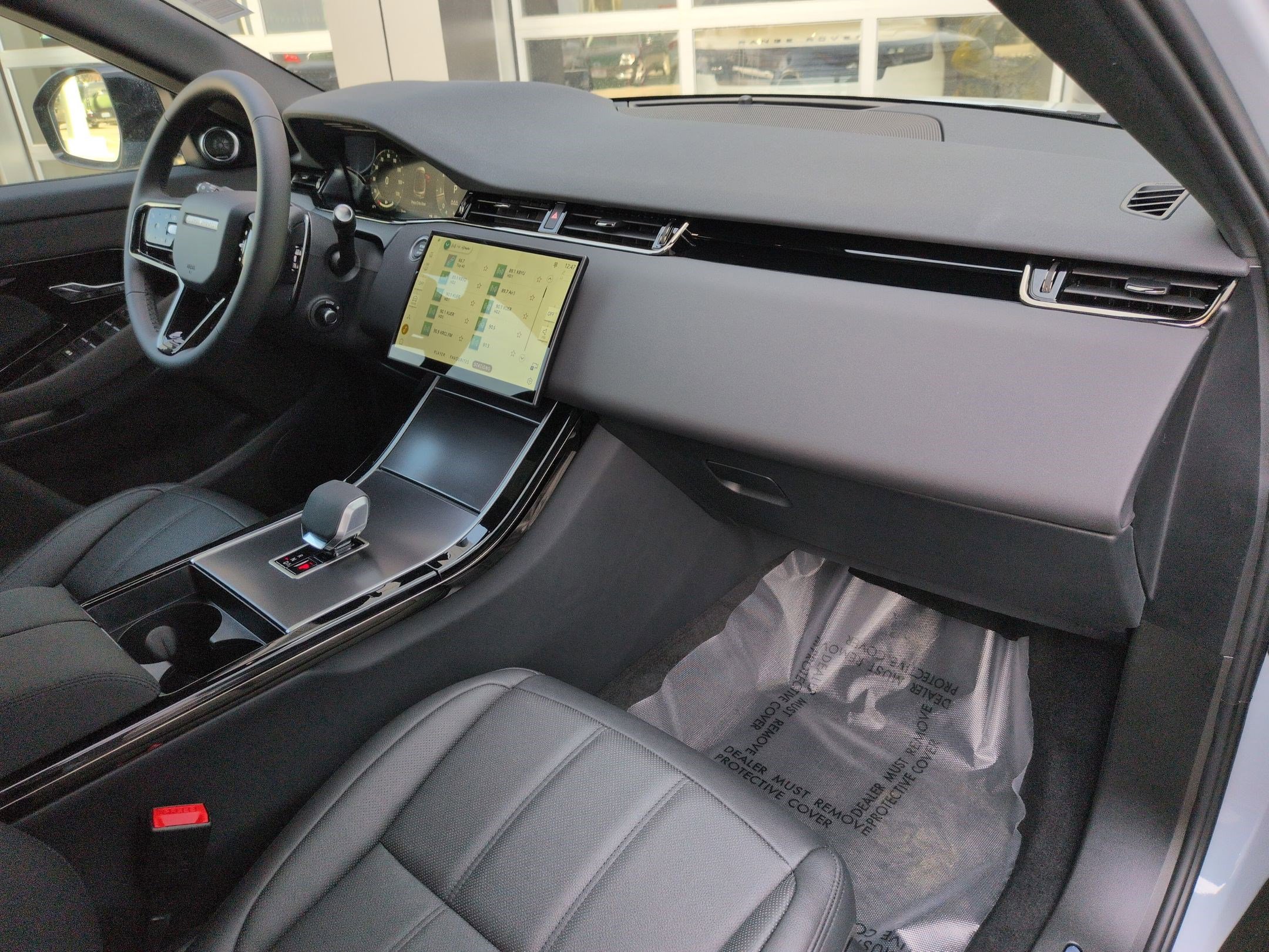 New 2026 Land Rover Range Rover Evoque Dynamic SE image 28