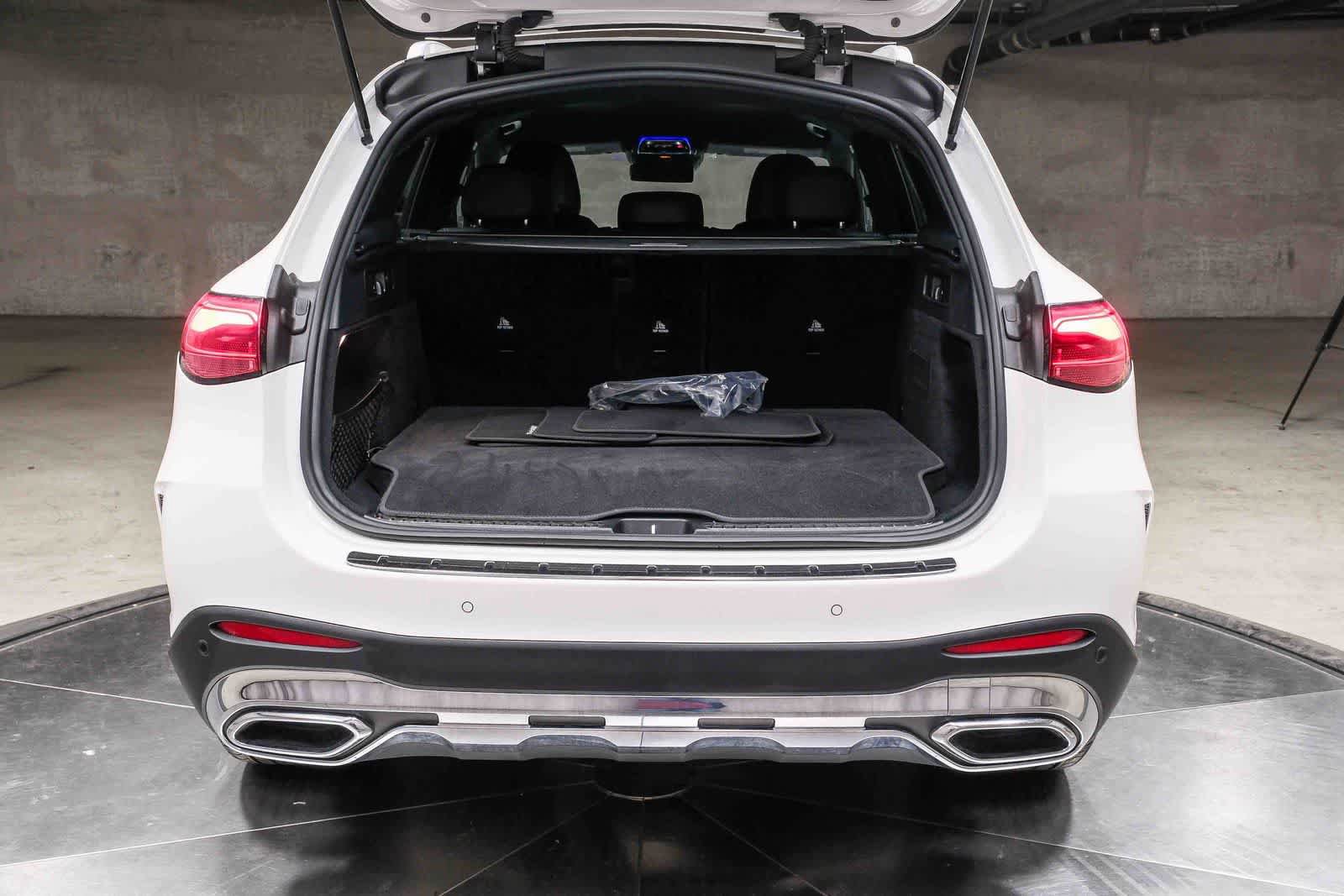 Certified 2025 Mercedes-Benz GLC 350e 4MATIC image 27