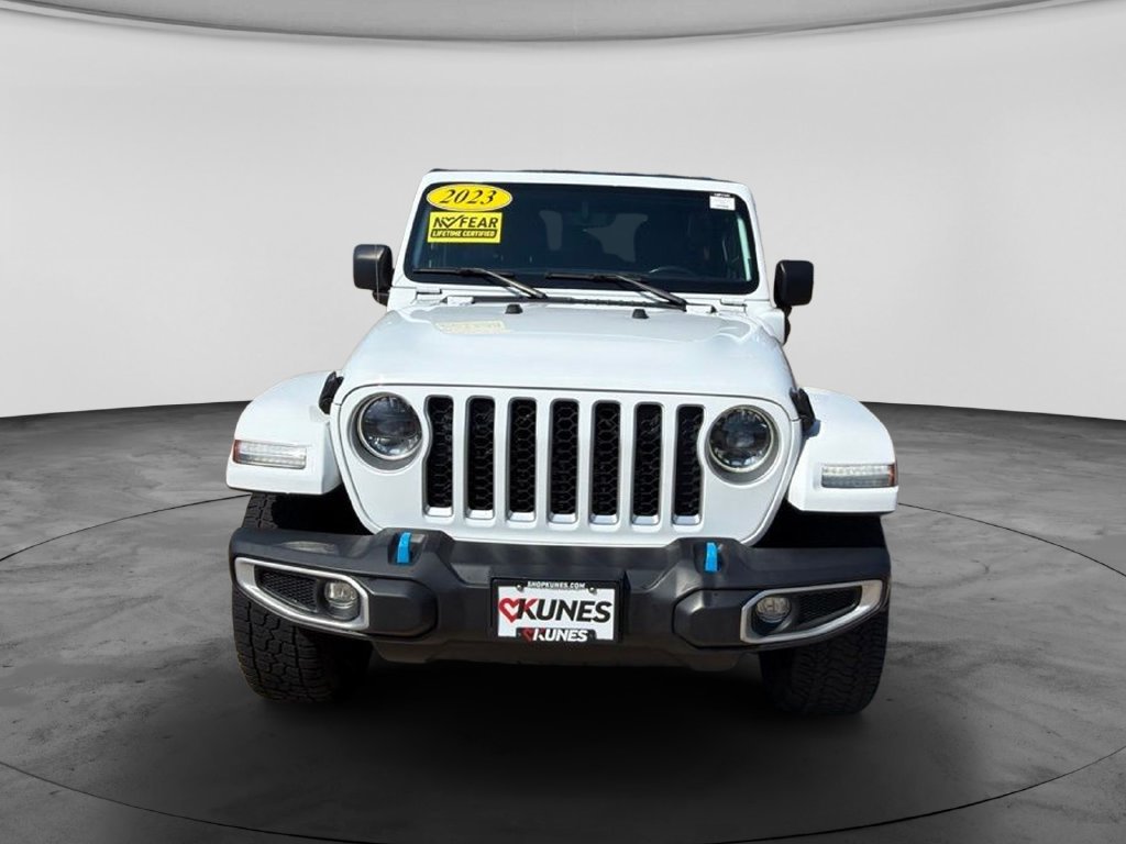 Used 2023 Jeep Wrangler Unlimited Sahara AWD/4WD image 3