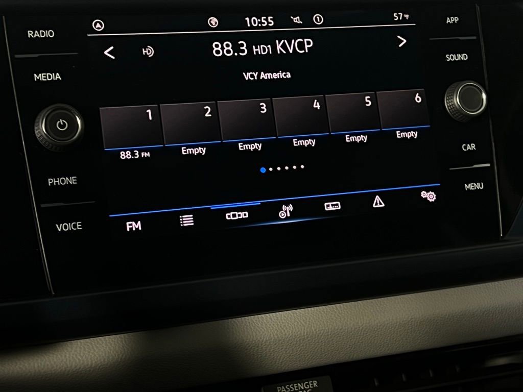 Used 2022 Volkswagen Taos SE image 18