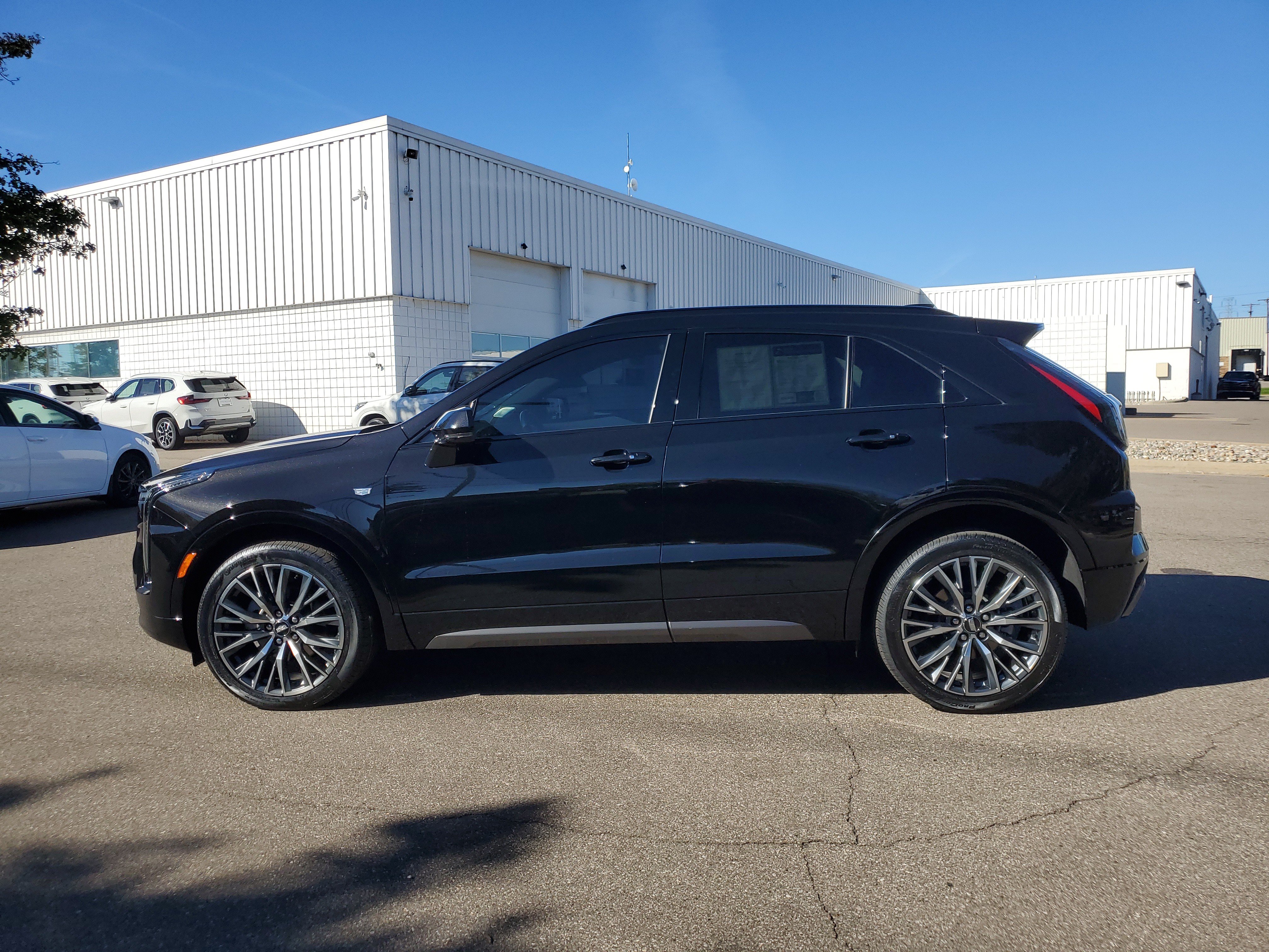 Used 2024 Cadillac XT4 Sport AWD/4WD image 2