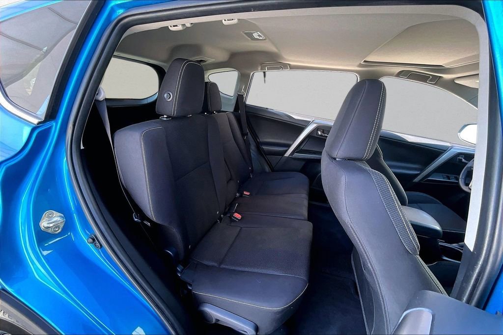 Certified 2018 Toyota RAV4 XLE FWD image 25