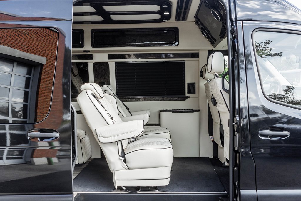 Used 2022 Mercedes-Benz Sprinter 3500 image 22