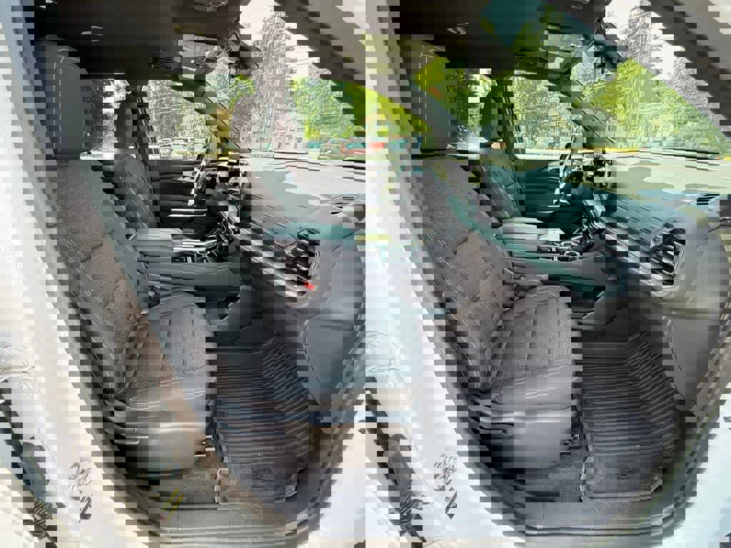 Used 2024 Chevrolet Traverse LT w/ Enhanced Driving Package image 75