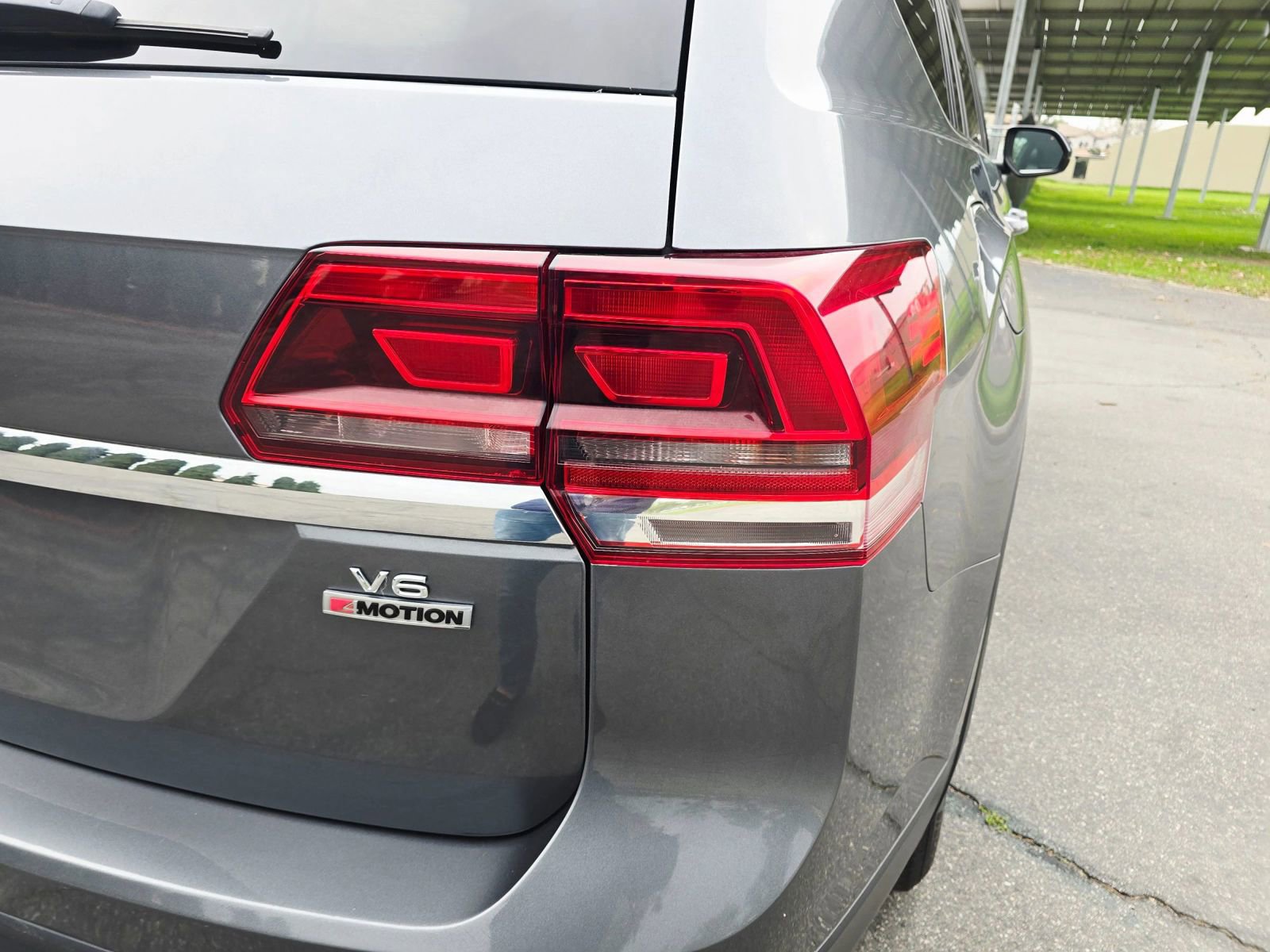 Used 2018 Volkswagen Atlas Launch Edition image 42