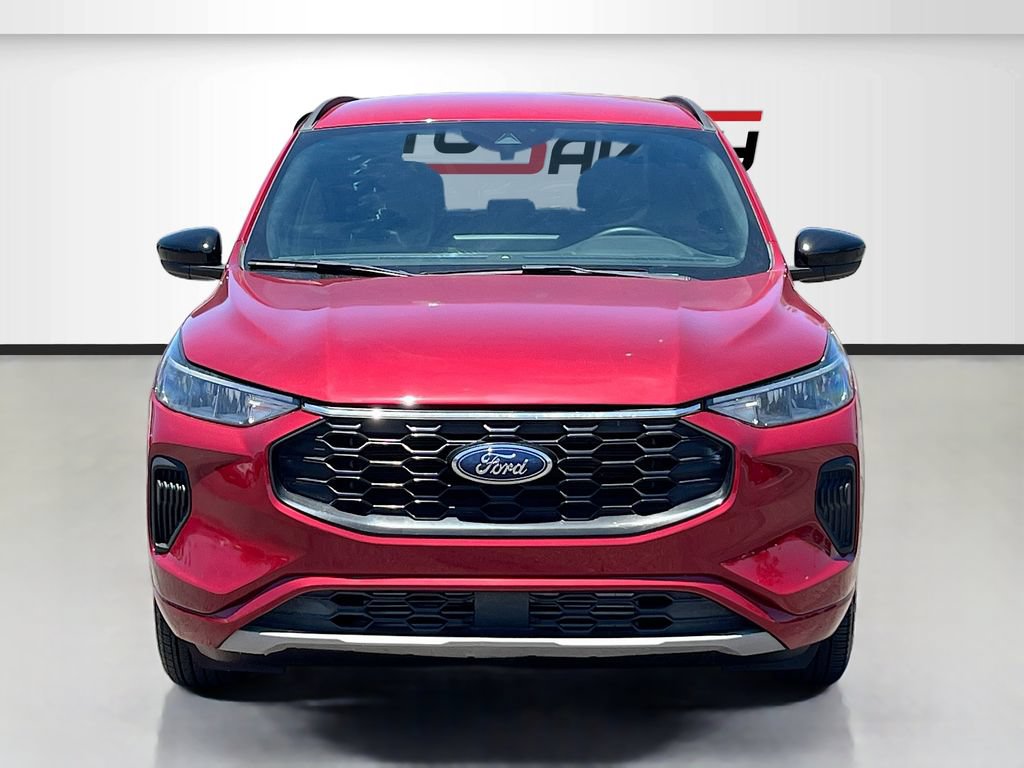 Used 2023 Ford Escape ST-Line w/ Tech Pack #1 FWD image 2