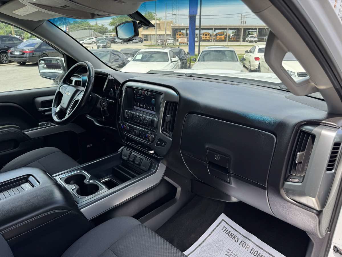 Used 2018 Chevrolet Silverado 1500 LT w/ All Star Edition AWD/4WD image 27