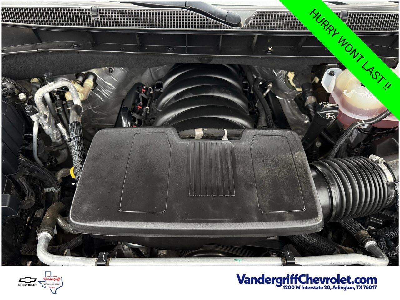 Certified 2024 Chevrolet Suburban RST w/ Luxury Package AWD/4WD image 27