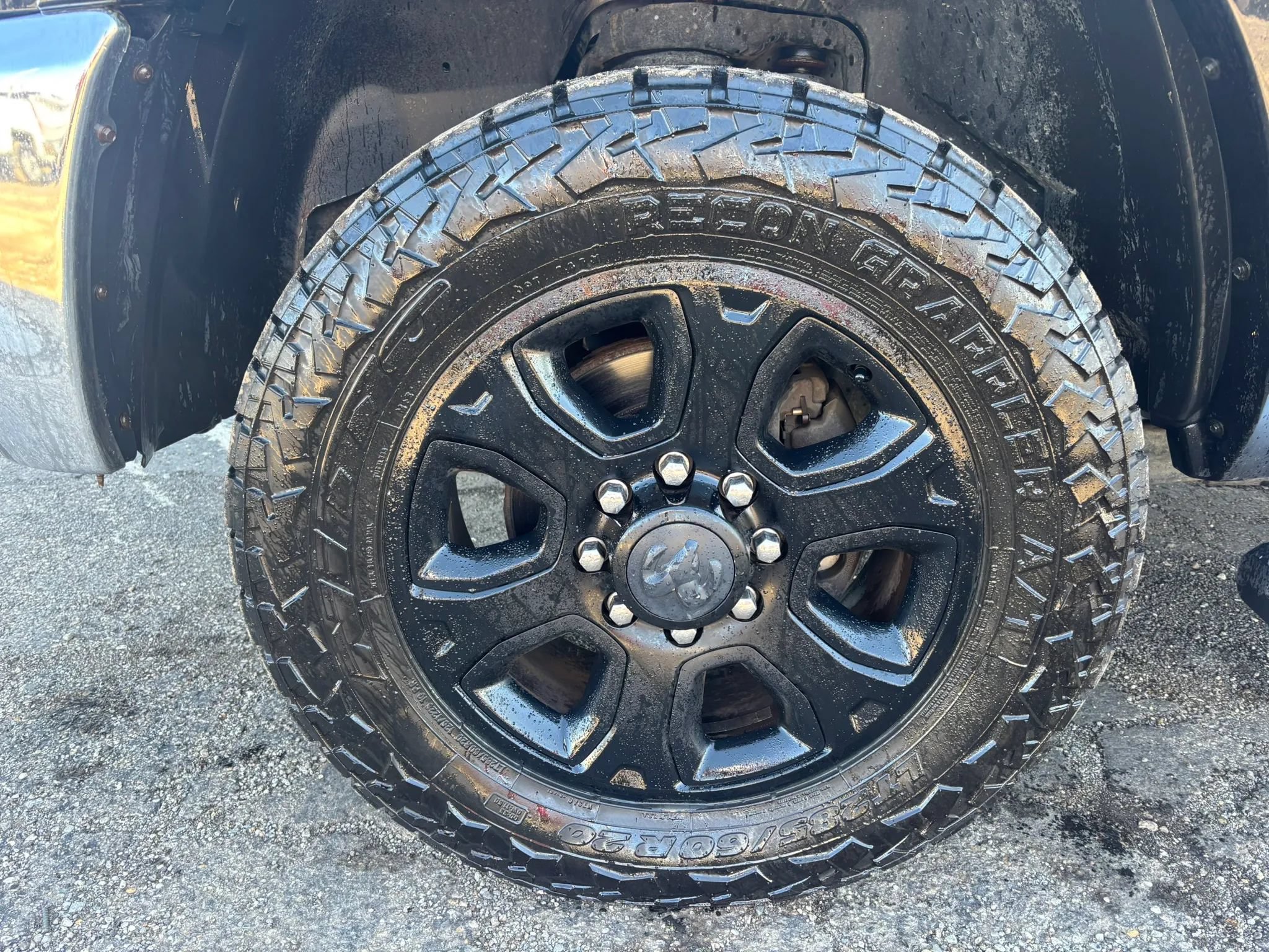 Used 2018 RAM 2500 Laramie w/ Snow Chief Group AWD/4WD image 13