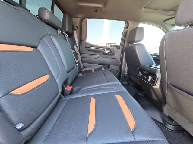 Used 2024 GMC Sierra 1500 AT4 w/ Technology Package AWD/4WD image 13