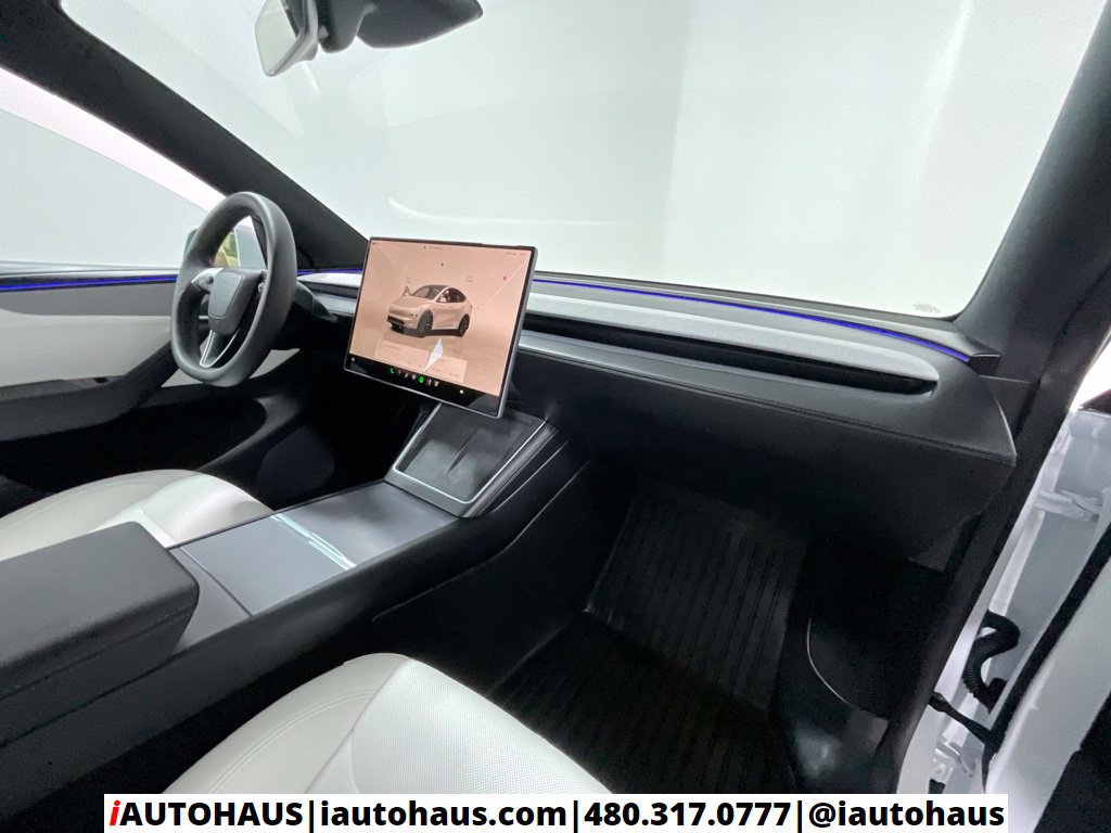 Used 2026 Tesla Model Y AWD image 30