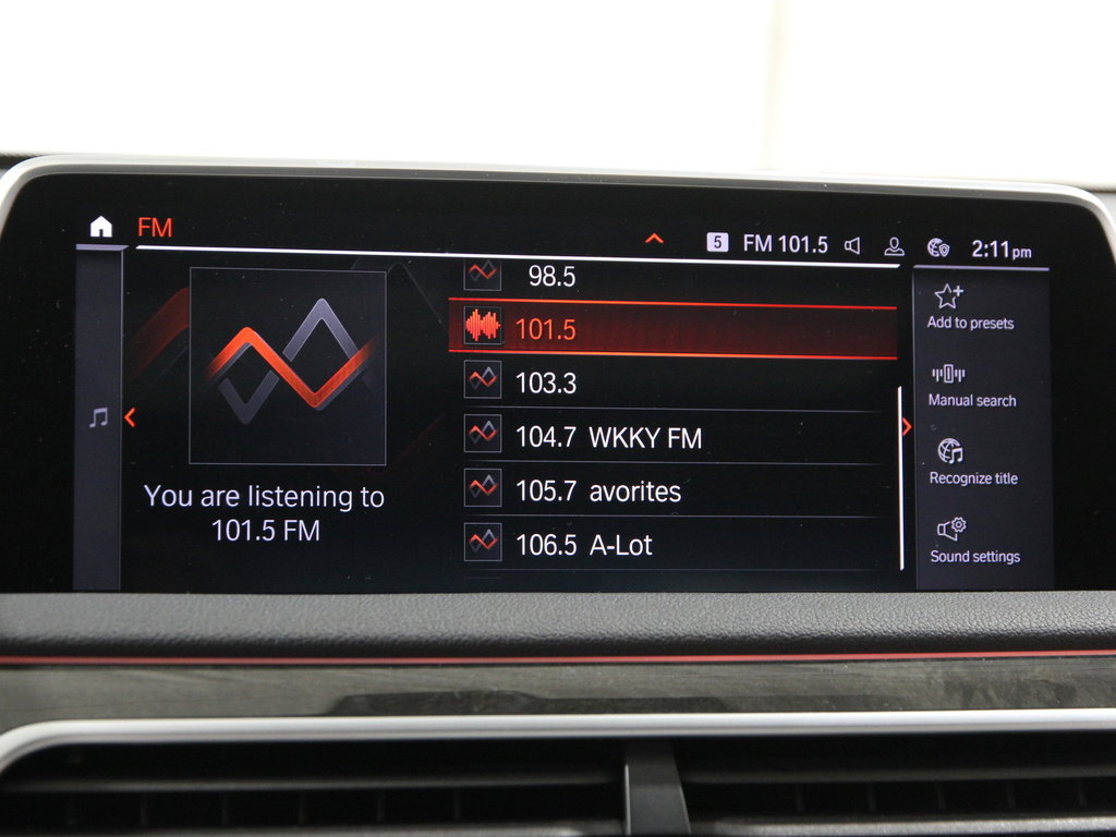 Certified 2022 BMW 740i xDrive w/ M Sport Package image 11