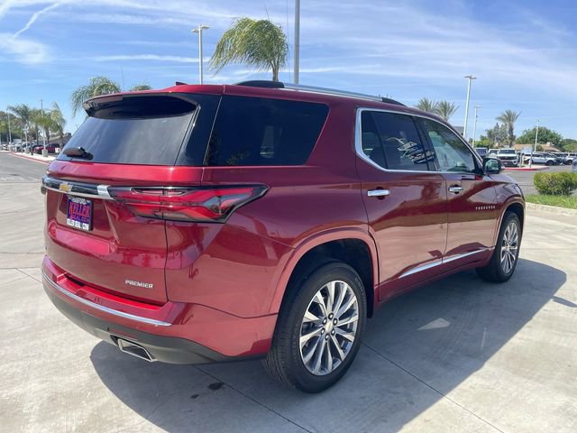 Used 2023 Chevrolet Traverse Premier FWD image 8