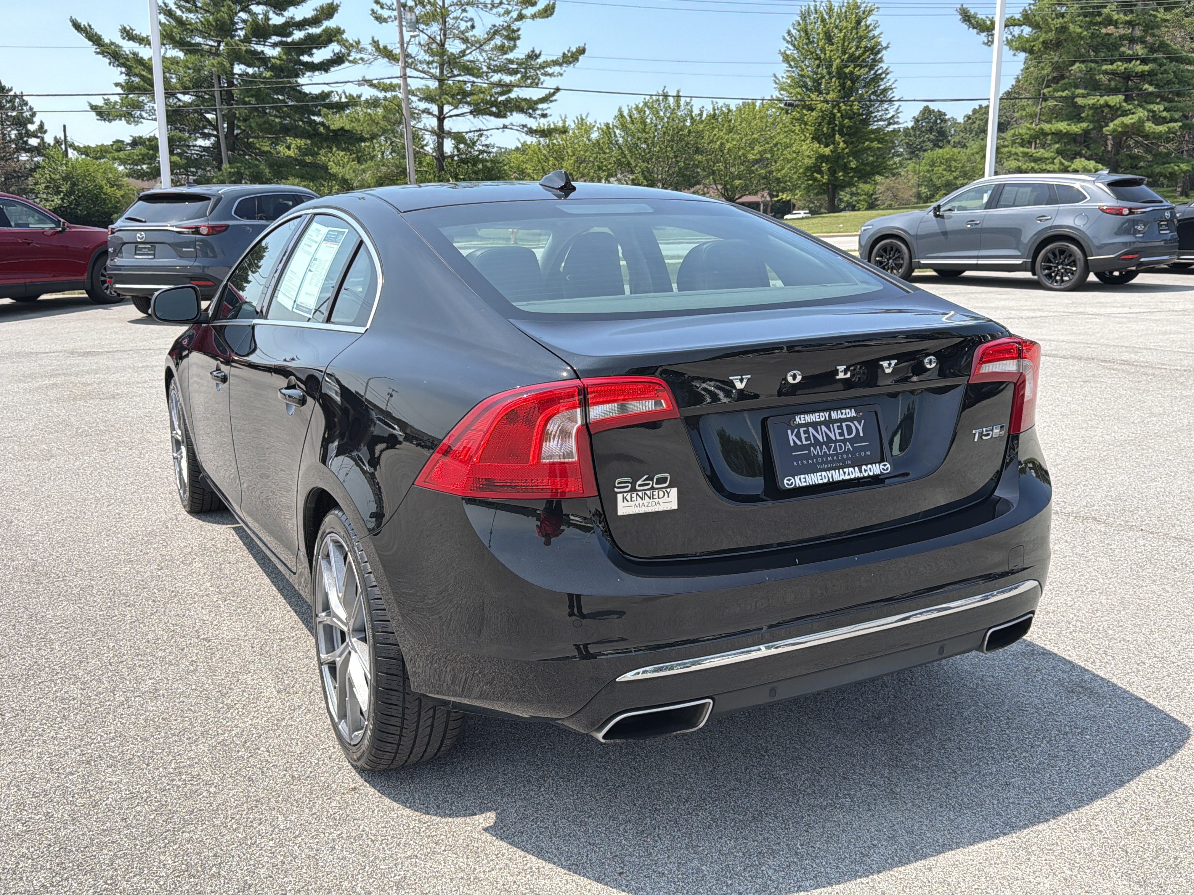 Used 2018 Volvo S60 T5 Inscription w/ Climate Package AWD/4WD image 5