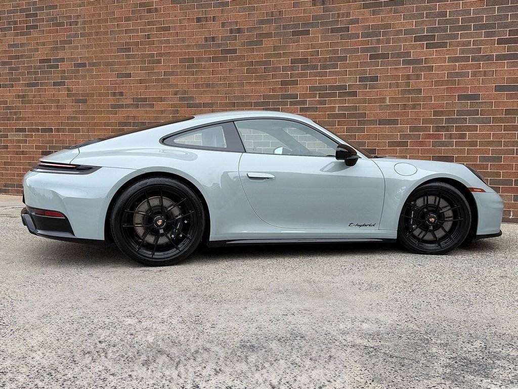 Certified 2025 Porsche 911 Carrera 4 GTS image 7