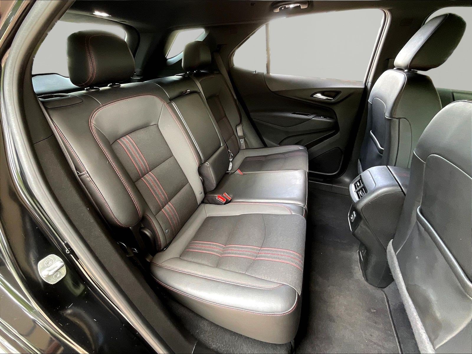 Used 2022 Chevrolet Equinox RS w/ Infotainment Package FWD image 25