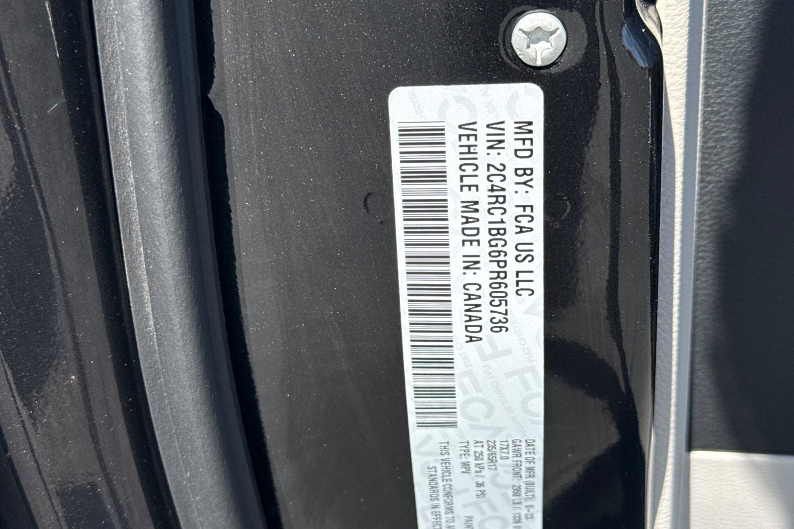 Certified 2023 Chrysler Pacifica Touring-L image 30