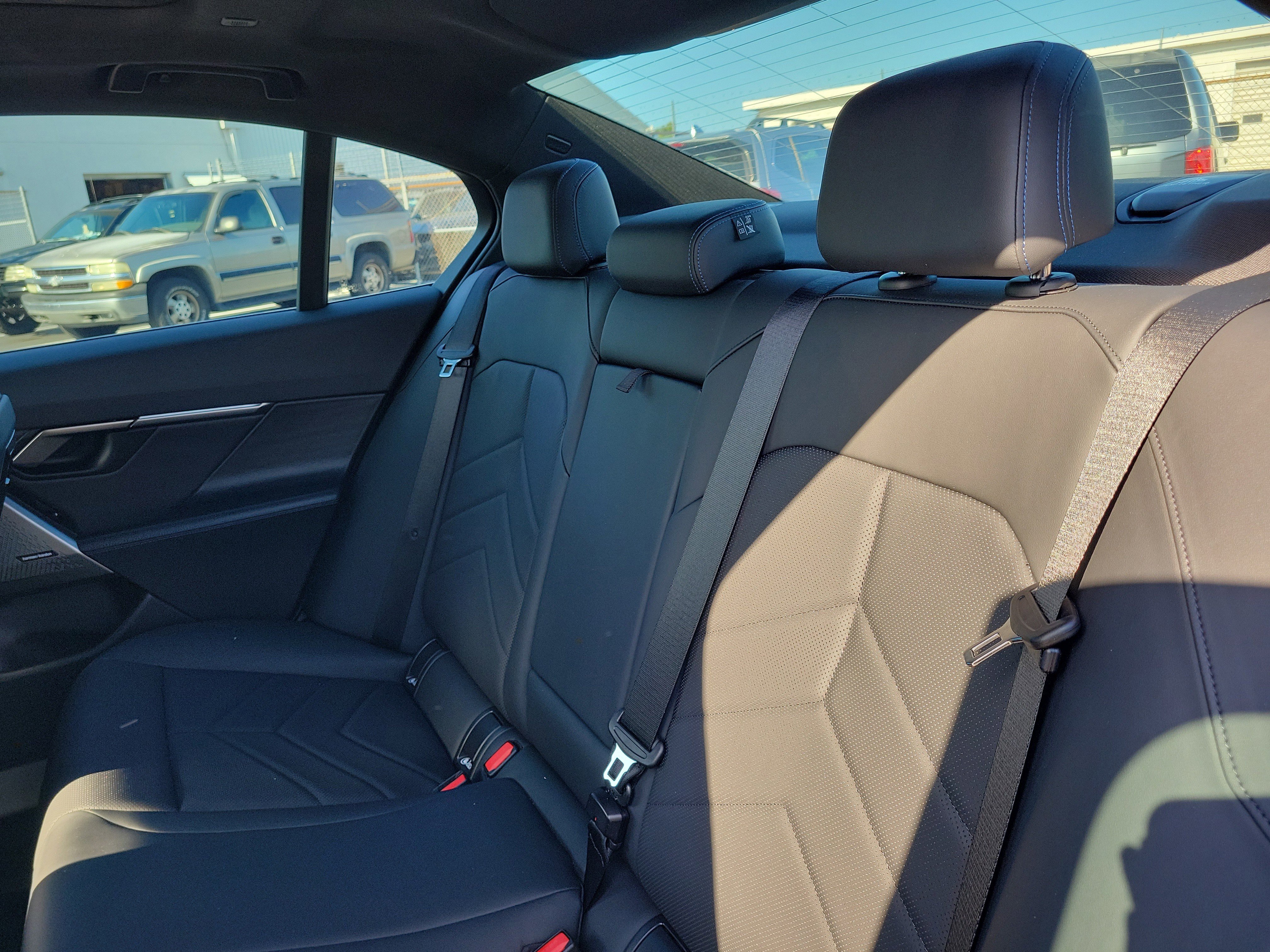 Used 2024 BMW 530i w/ M Sport Package RWD image 10