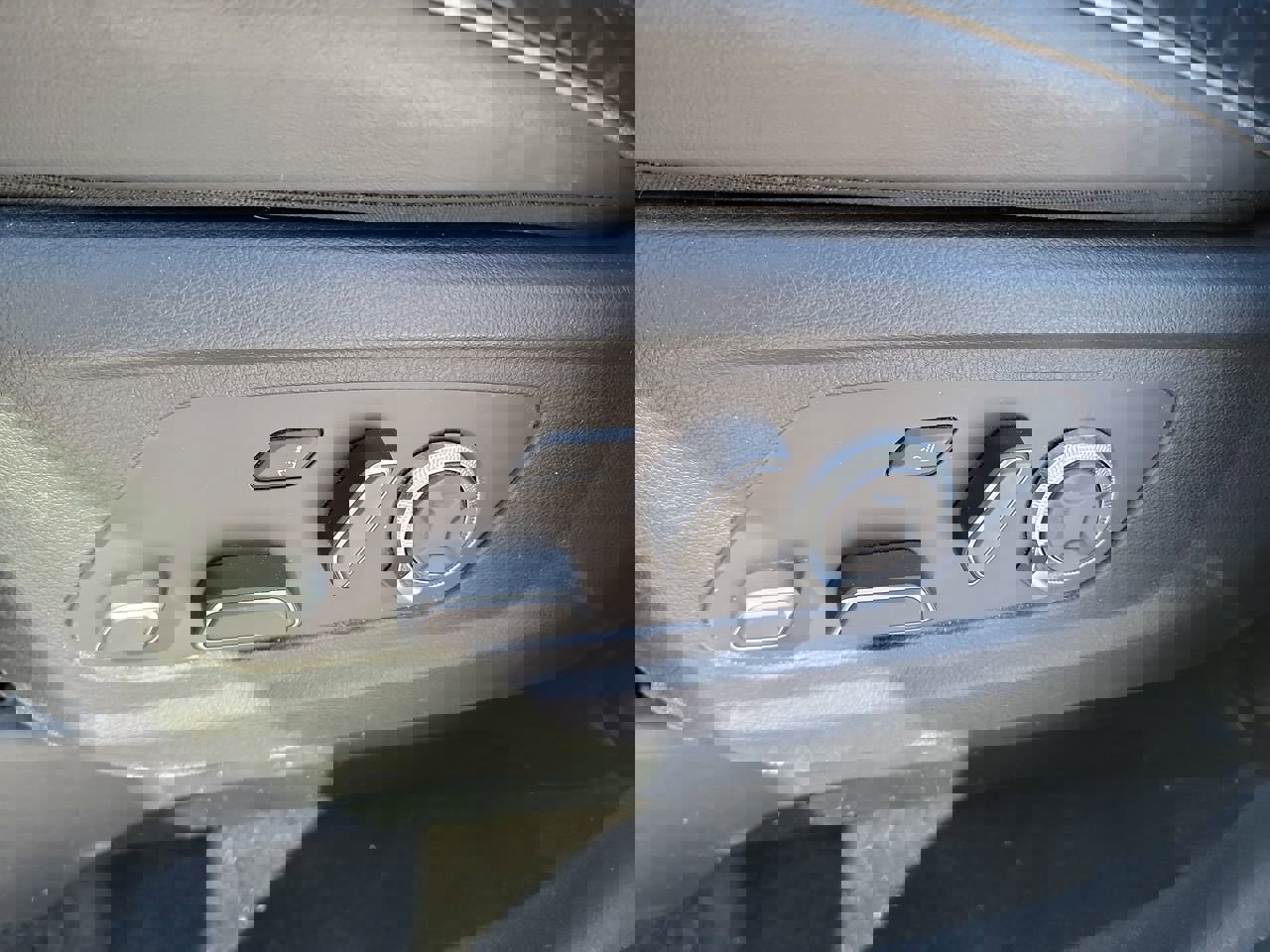 Used 2023 Hyundai Palisade Calligraphy w/ Cargo Package image 12