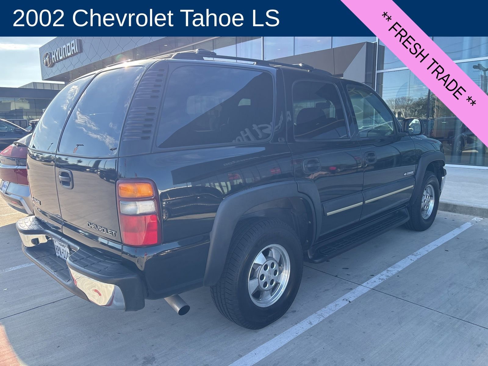 Used 2002 Chevrolet Tahoe LS image 2