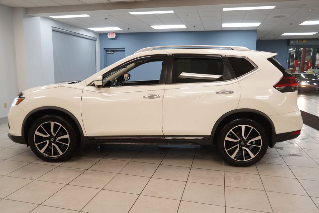 Used 2018 Nissan Rogue SL w/ Premium Package AWD/4WD image 2