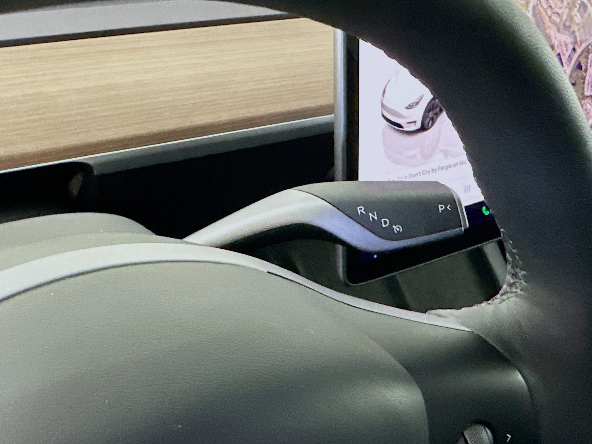 Used 2025 Tesla Model Y Long Range image 23