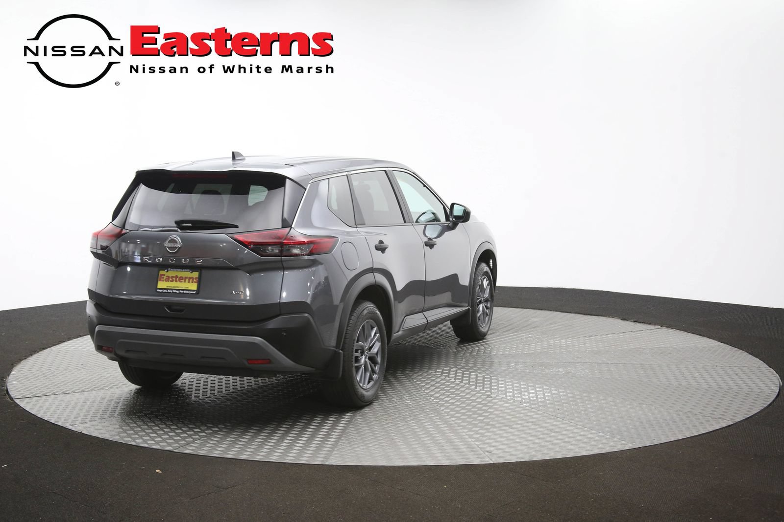 Used 2023 Nissan Rogue S AWD/4WD image 41