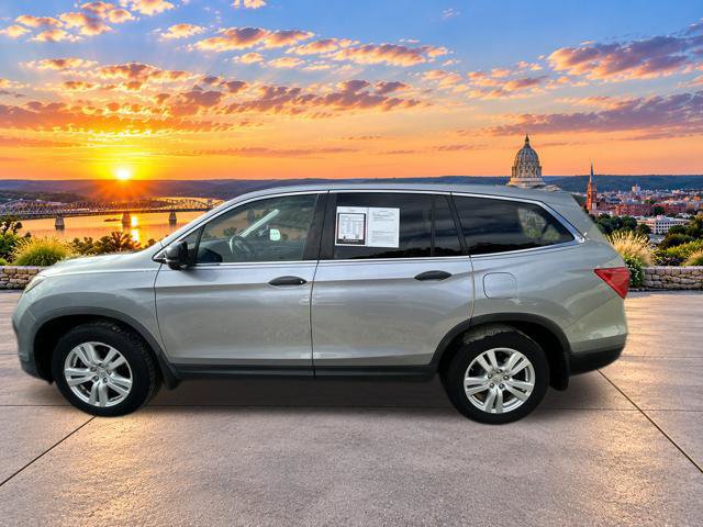 Used 2017 Honda Pilot LX image 7