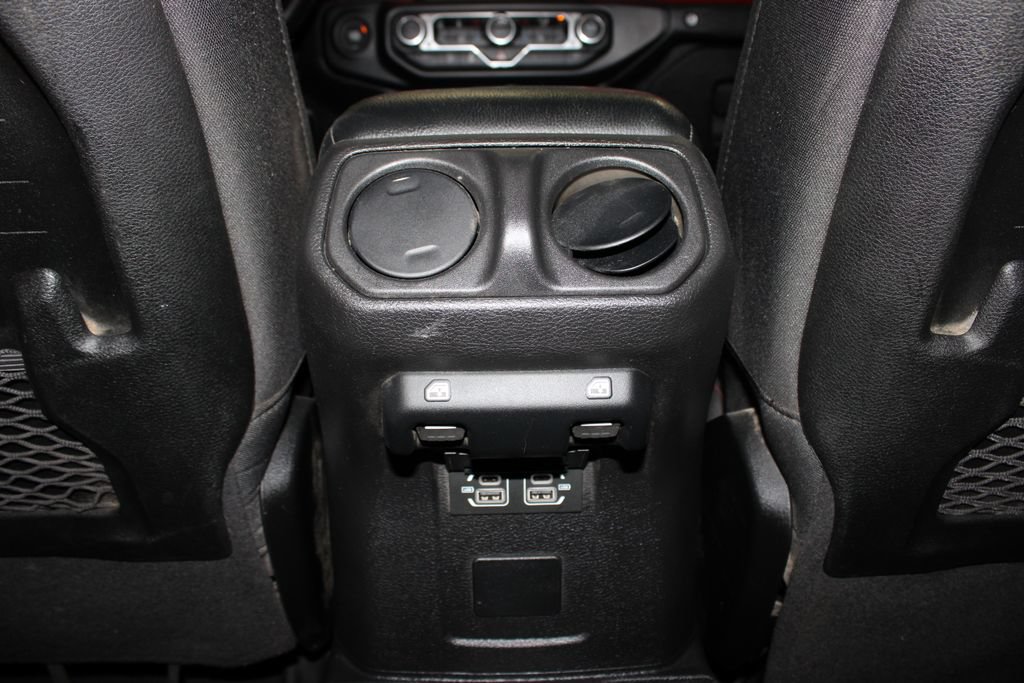 Used 2022 Jeep Gladiator Rubicon w/ Cold Weather Group AWD/4WD image 26