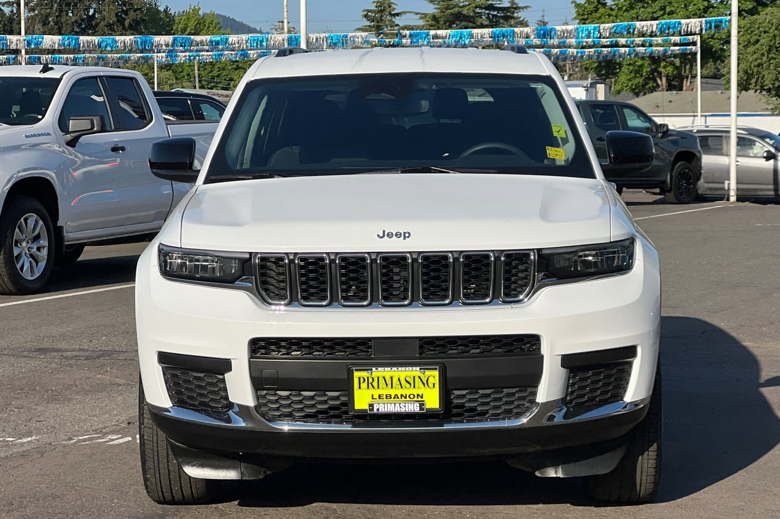 Used 2023 Jeep Grand Cherokee L Laredo image 6