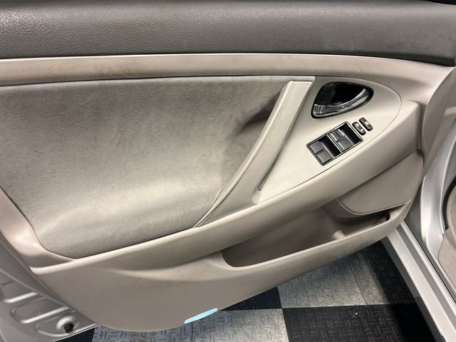 Used 2009 Toyota Camry LE image 7