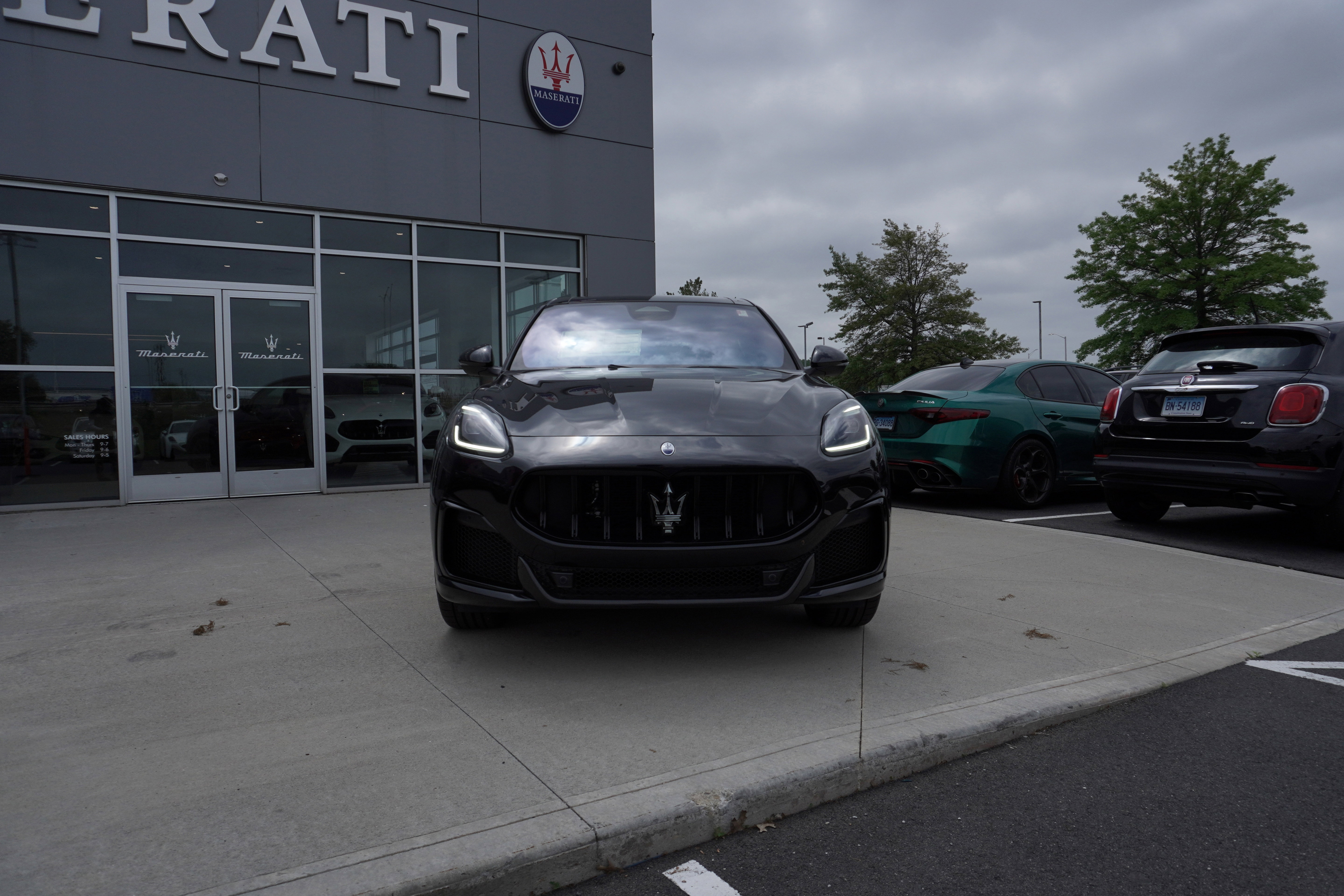 New 2025 Maserati Grecale Trofeo image 3