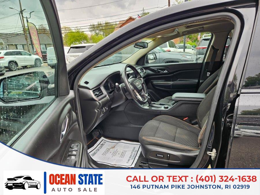 Used 2017 GMC Acadia SLE w/ Driver Alert Package I AWD/4WD image 10