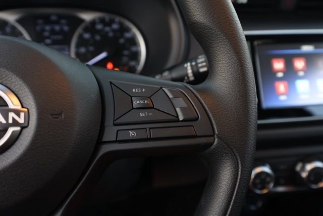 New 2025 Nissan Kicks Play S image 27
