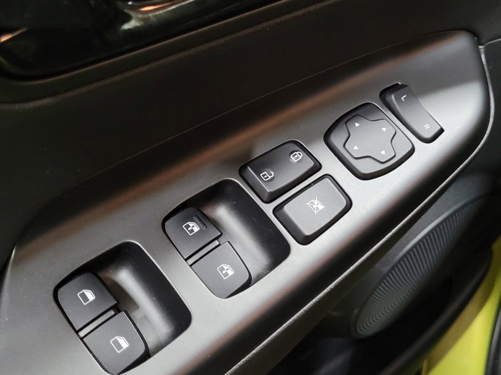 Used 2019 Hyundai Kona Ultimate image 27