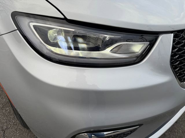 New 2026 Chrysler Pacifica Select image 13