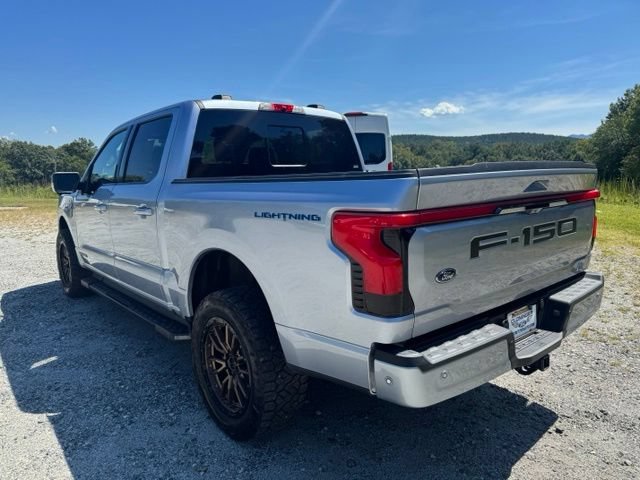 Used 2022 Ford F150 Lightning Lariat AWD/4WD image 5