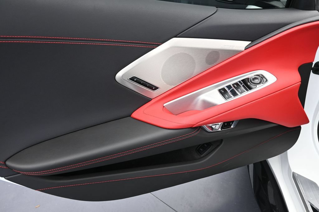 Used 2024 Chevrolet Corvette Z06 RWD image 15