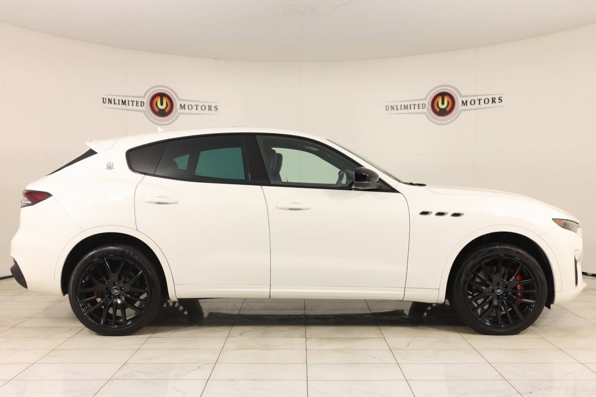 Used 2021 Maserati Levante GTS AWD/4WD image 3