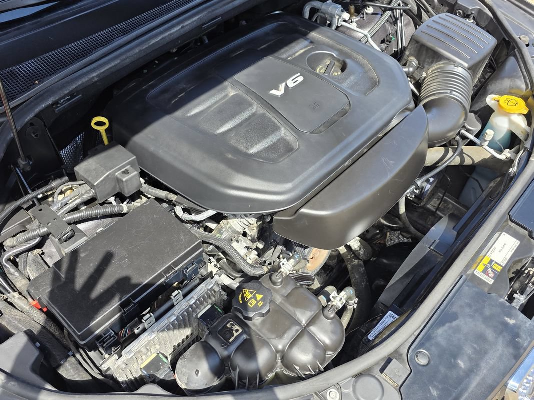 Used 2018 Jeep Grand Cherokee Overland AWD/4WD image 36